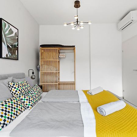 Terrace - 75 M² - Near Wiener Stadthalle Exteriör bild