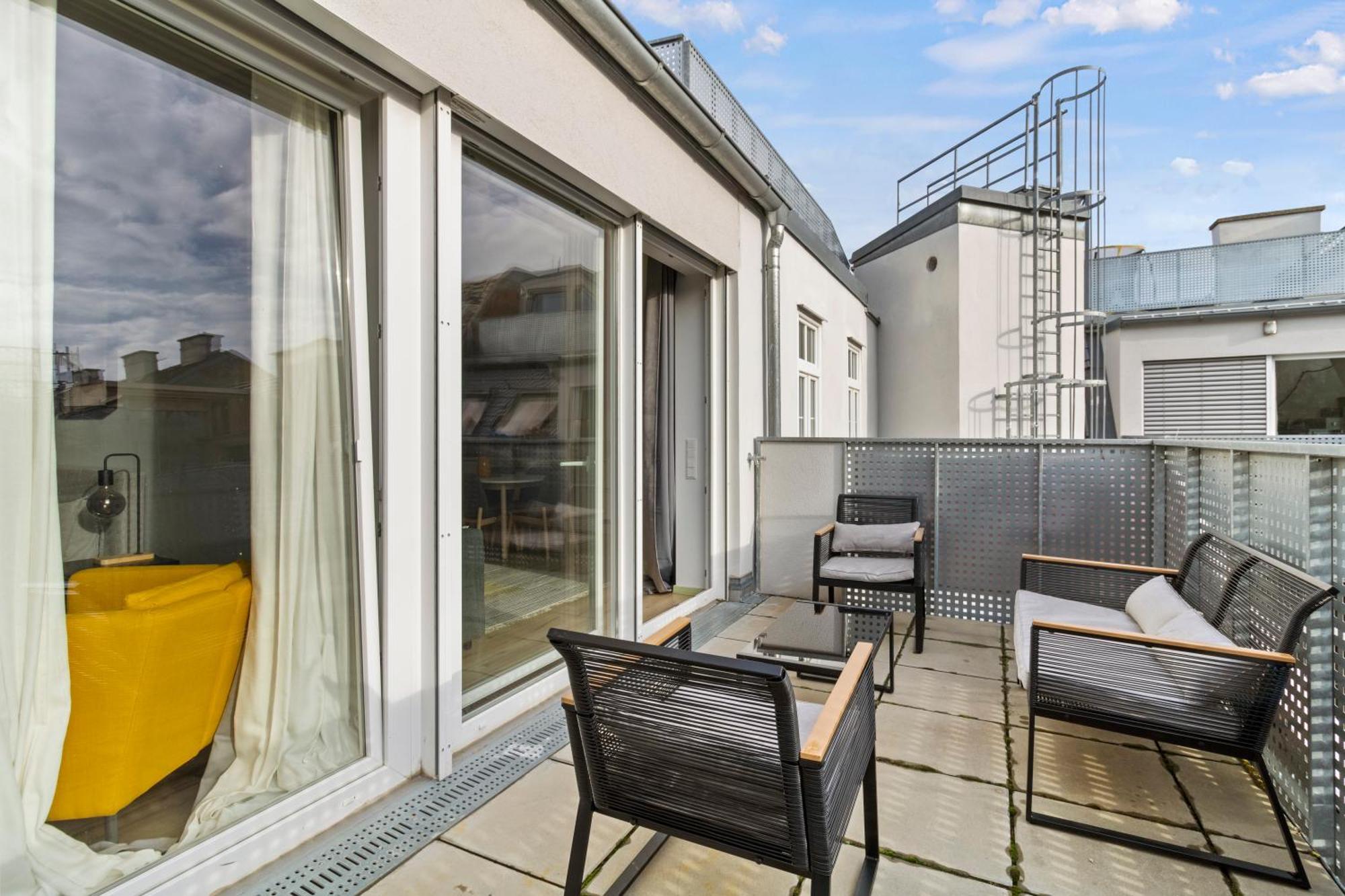 Terrace - 75 M² - Near Wiener Stadthalle Exteriör bild